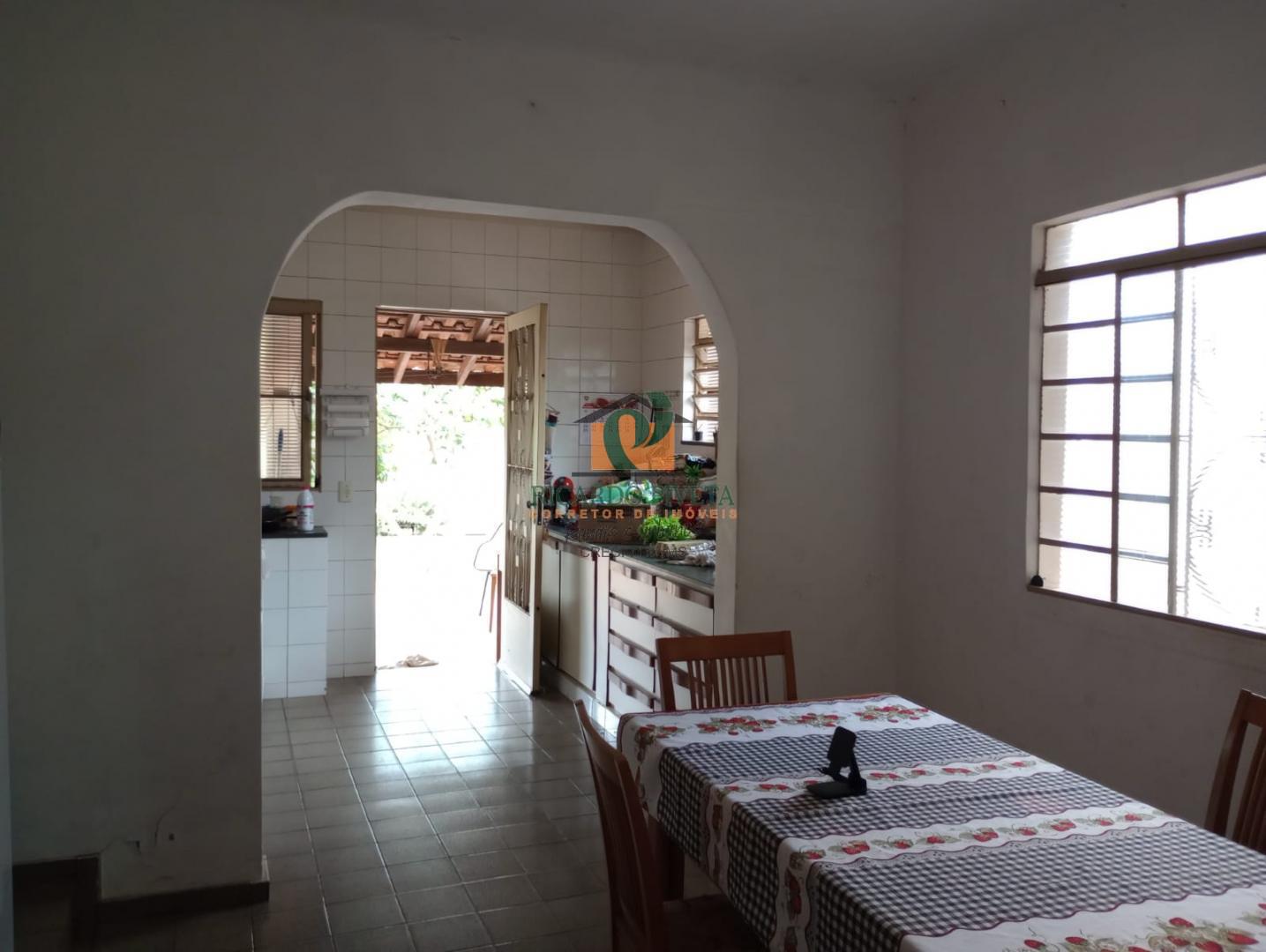 Casa Comercial à venda com 3 quartos, 150m² - Foto 12