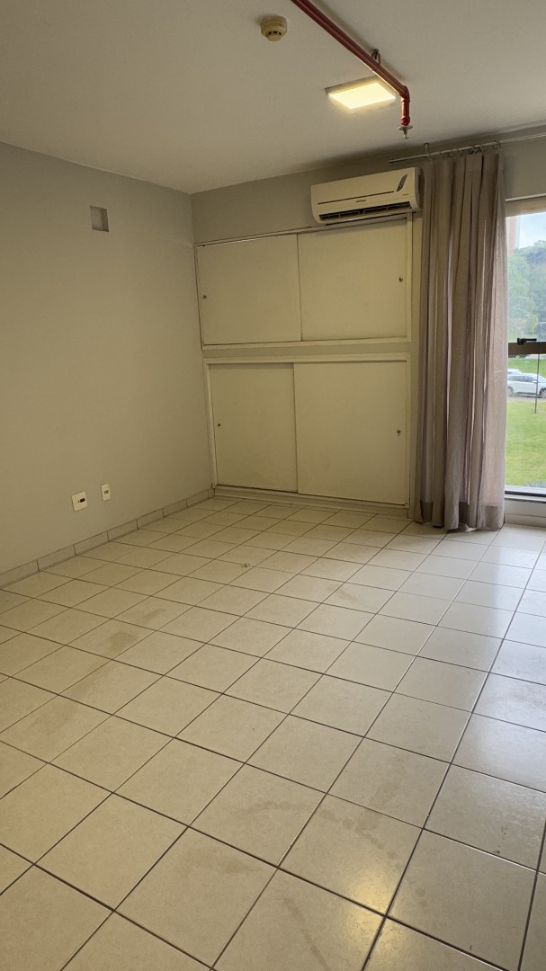 Vendo sala, vaga, 2° andar, 27m², Setor de Autarquias Sul, Asa Sul-DF.