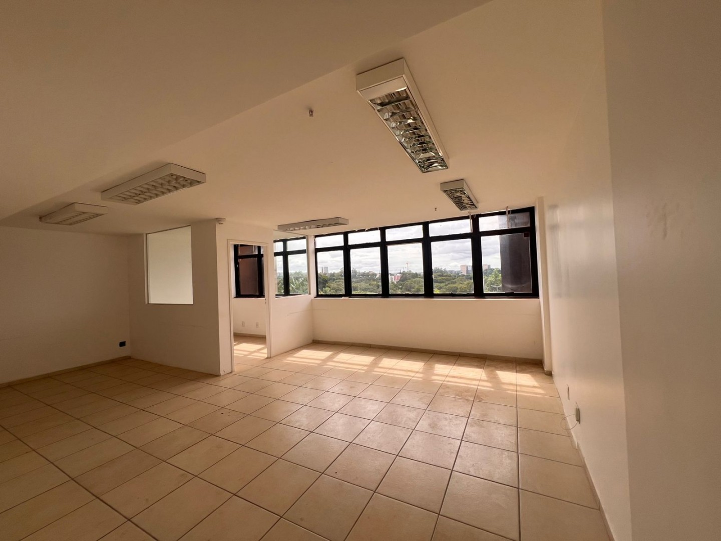 Sala Comercial no Edifício Sede da OAB