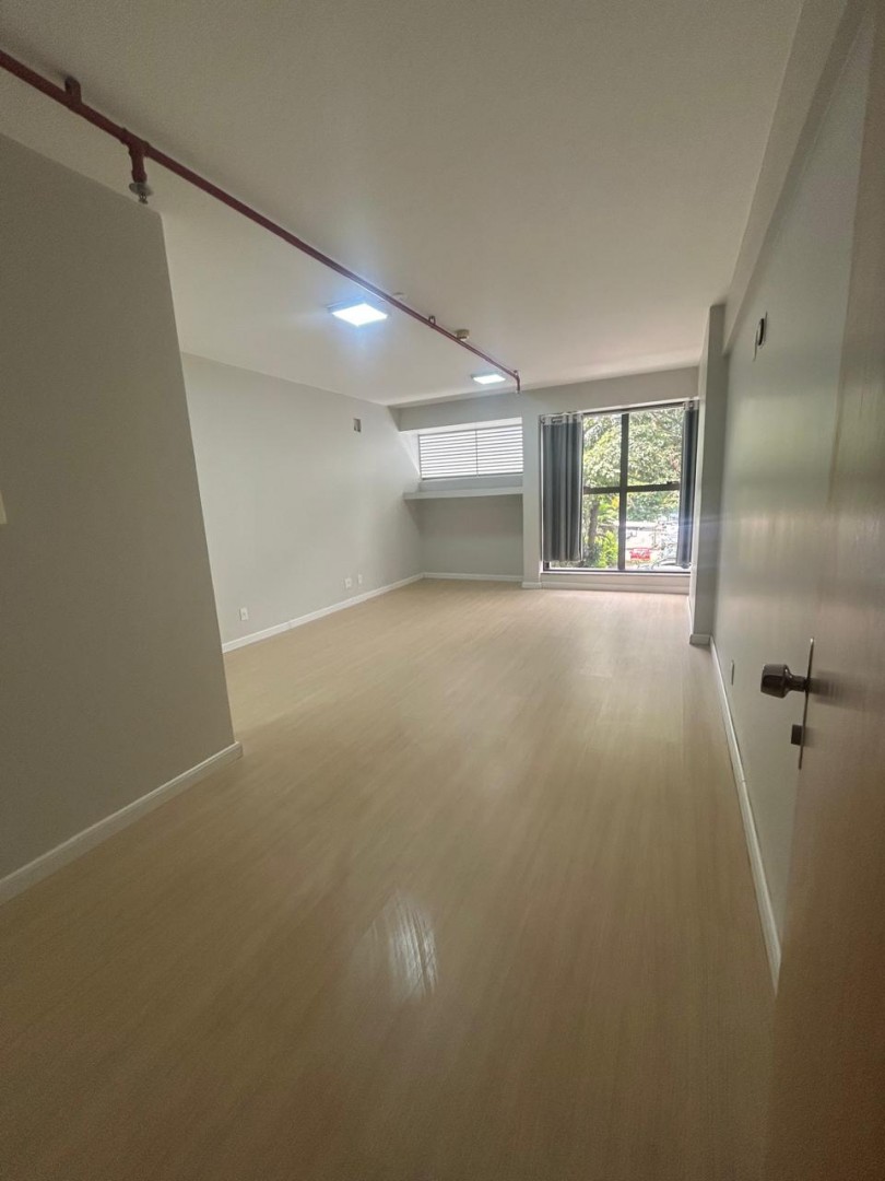 OPORTUNIDADE  SALA COMERCIAL NO VICTORIA OFFICE TOWER